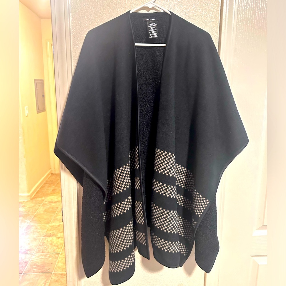 Women’s poncho